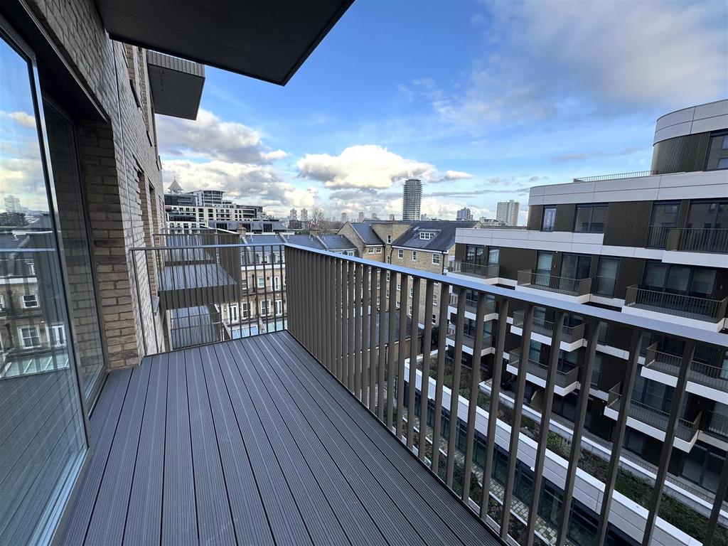 Balcony pic 2.jpeg