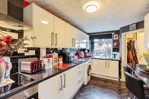 2 bedroom terraced house for sale, Dinmore Avenue, Blackpool, FY3