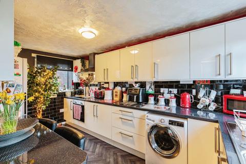 2 bedroom terraced house for sale, Dinmore Avenue, Blackpool, FY3