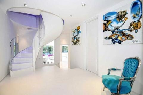 6 bedroom detached house for sale, Barnet Lane, Elstree, Borehamwood, Hertfordshire, WD6