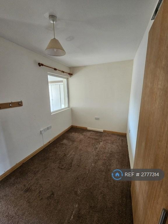 Office/Bedroom 3