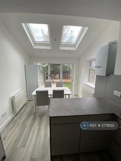 1 bedroom in a house share to rent, Marsala Road, London, SE13