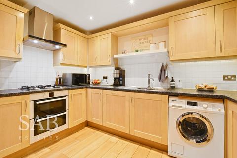undefined, Greenford Road, Greenford, UB6