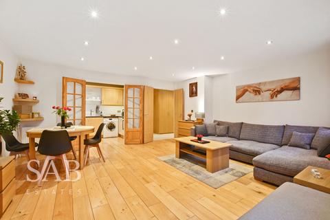 undefined, Greenford Road, Greenford, UB6