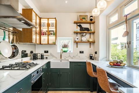 4 bedroom house to rent, Farm Place, London W8