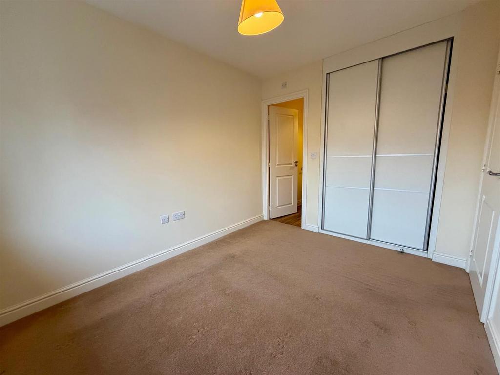 Bedroom 1..jpg
