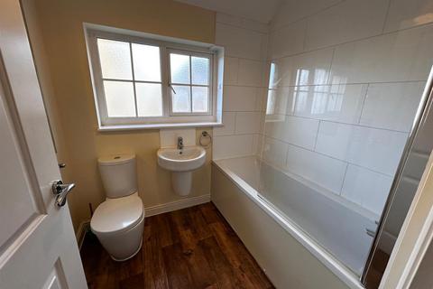 3 bedroom end of terrace house for sale, St. Catherines Road, Maidstone