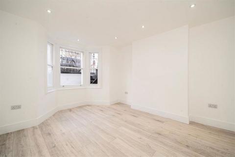 undefined, Greenside Road, London W12