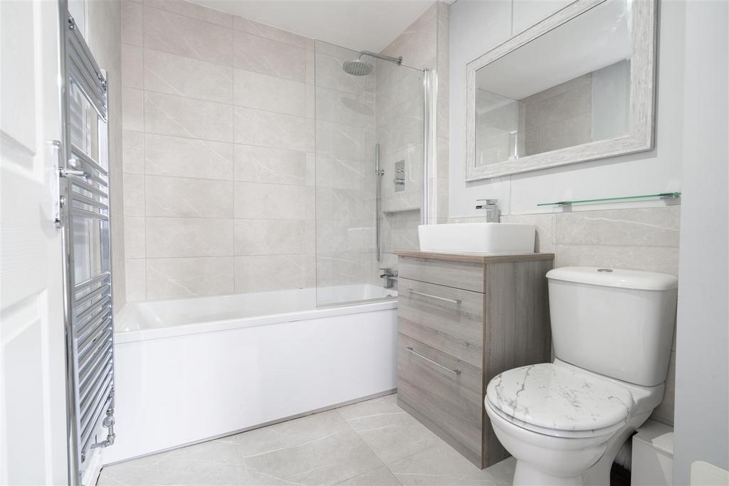 Ensuite.jpg