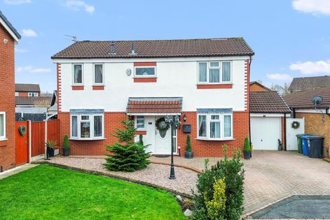 4 bedroom detached house for sale, Gairloch Close, Fearnhead, WA2