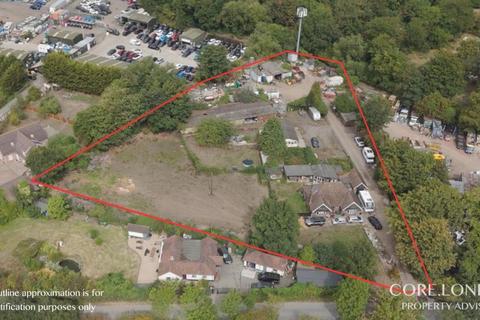 undefined, Packet Boat Lane, Uxbridge, UB8