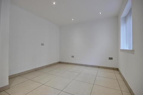undefined, 19 Broadway House, Hornsea