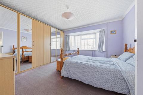 2 bedroom bungalow for sale, Hampton Pier Avenue, Herne Bay