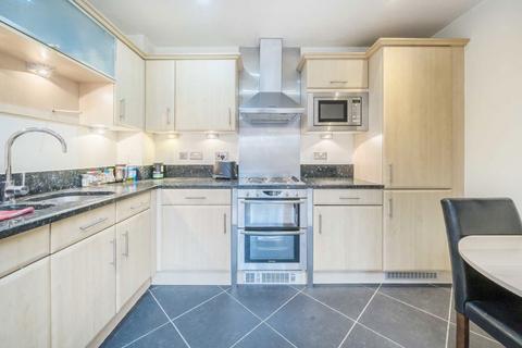 undefined, High Street, Brentford TW8