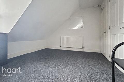 undefined, College Road, READING