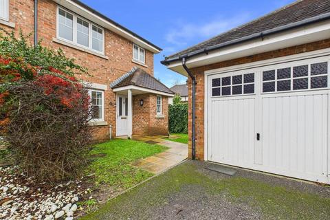 undefined, Blue Leaves Avenue, Coulsdon CR5