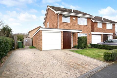 undefined, Knightswood, Surrey GU21