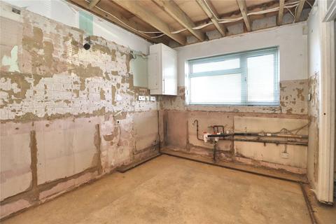 undefined, Knightswood, Surrey GU21