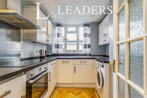 2 bedroom flat to rent, College Court, Ashburton Road, CR0