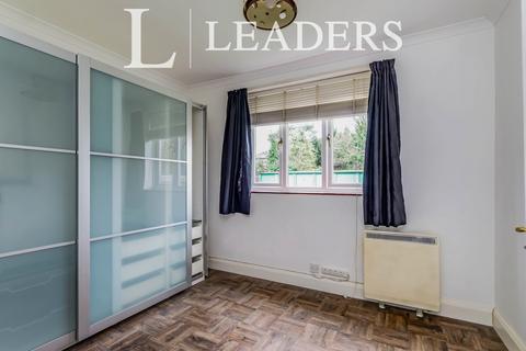 2 bedroom flat to rent, College Court, Ashburton Road, CR0