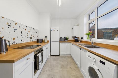 2 bedroom apartment for sale, Closefield Grove, Monkseaton