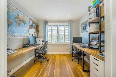 undefined, Howsman Road, London SW13