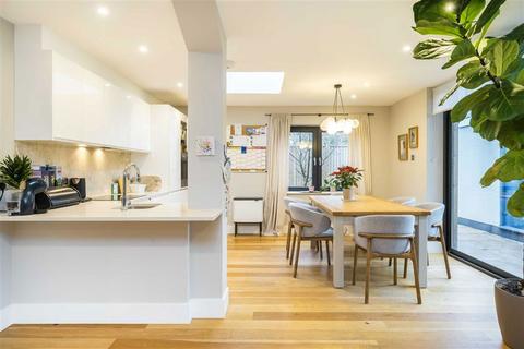undefined, Howsman Road, London SW13