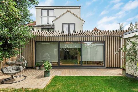 Howsman Road, London SW13