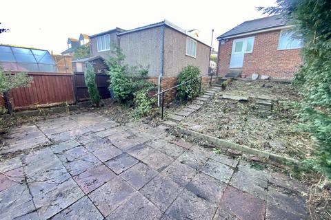 undefined, Alma Lane, Heckmondwike