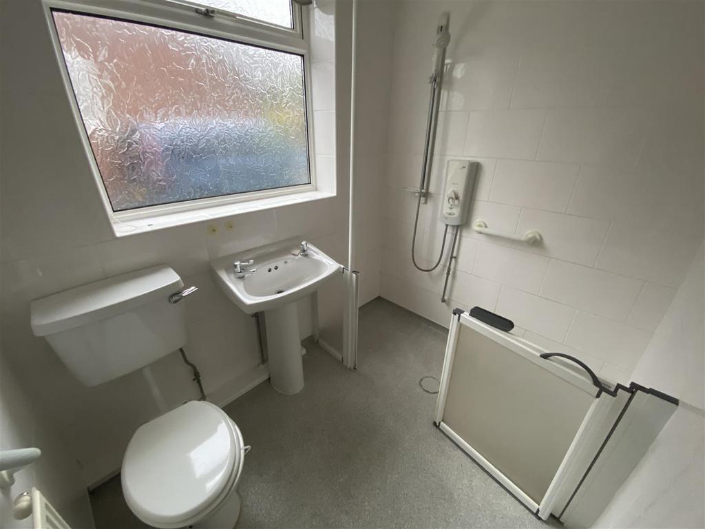 Bramleys Estate Agents - Alma Lane - Heckmondwike