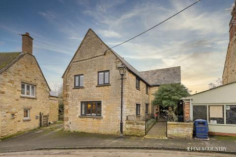 undefined, Gretton