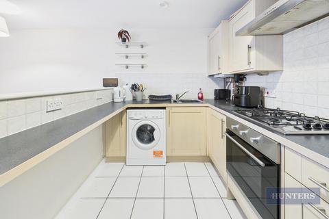 2 bedroom flat to rent, Chapel Road, Southampton