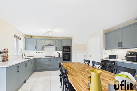 4 bedroom semi-detached house for sale, Trueman Drive, Rawmarsh, Rotherham