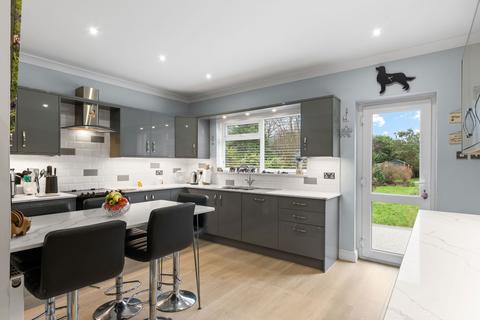 4 bedroom semi-detached house for sale, Tattenham Way, Tadworth KT20