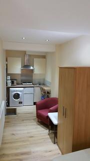 undefined, Taunton Avenue, Hounslow TW3