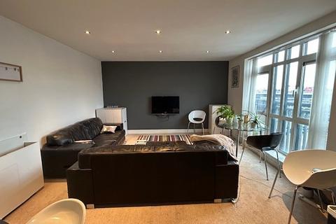 2 bedroom apartment to rent, Trinity Wharf, Hull