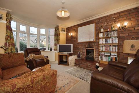 3 bedroom detached house for sale, The Wheel, Ecclesfield, S35