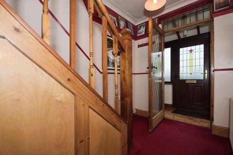 3 bedroom detached house for sale, The Wheel, Ecclesfield, S35