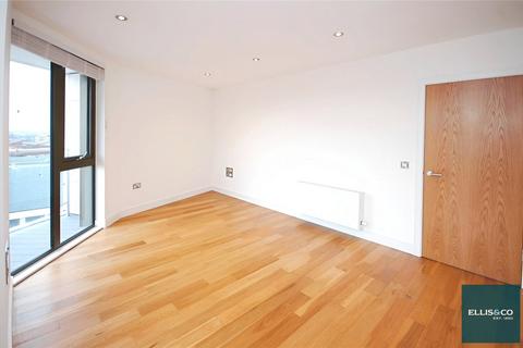 2 bedroom property to rent, Gateway House, Regents Park Road, Finchley, N3