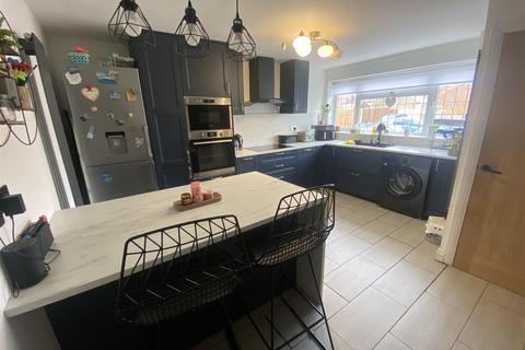 3 bedroom house for sale, Oak Apple Close, Stourport-On-Severn