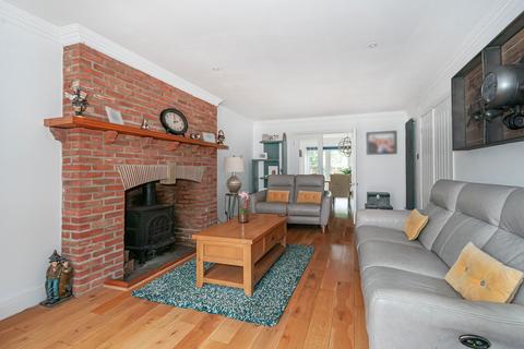 4 bedroom detached house for sale, Chanterlands Avenue, Hull HU5