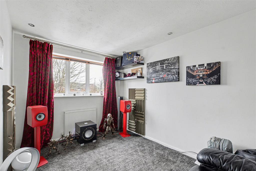 Bedroom 2 1.jpeg