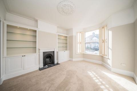 5 bedroom house to rent, Hounslow Road, Whitton TW2