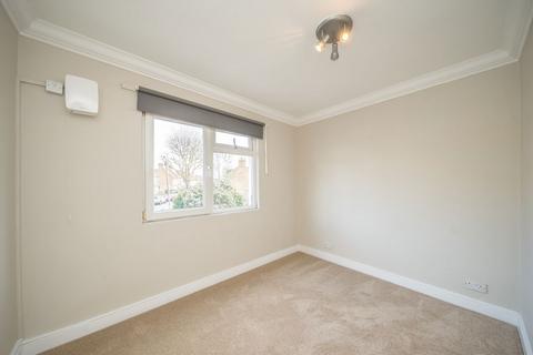5 bedroom house to rent, Hounslow Road, Whitton TW2