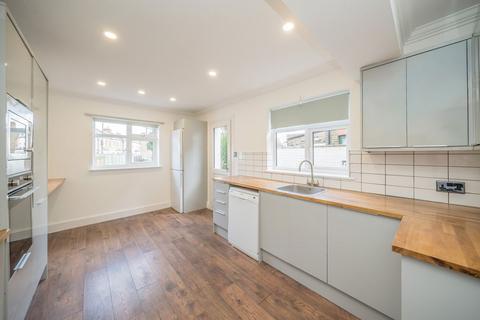undefined, Hounslow Road, Whitton TW2