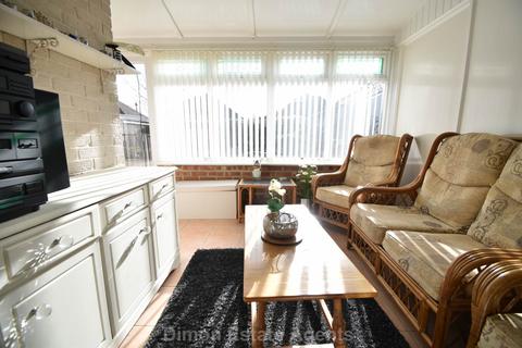 3 bedroom semi-detached house for sale, Weymouth Avenue, Elson