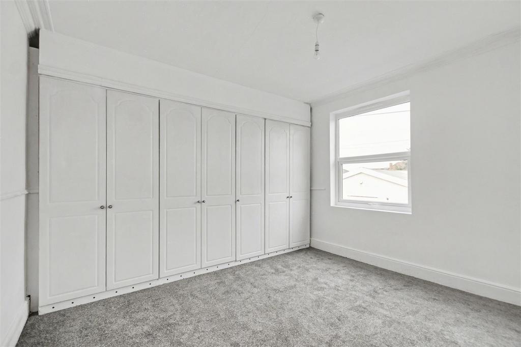 Bedroom 1 1.jpeg