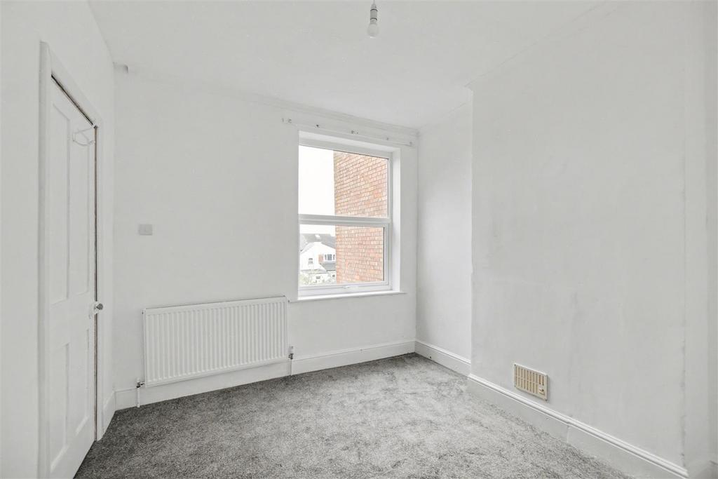 Bedroom 2 2.jpeg