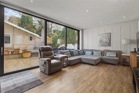 4 bedroom apartment for sale, Hemingford Road, Barnsbury, London, N1