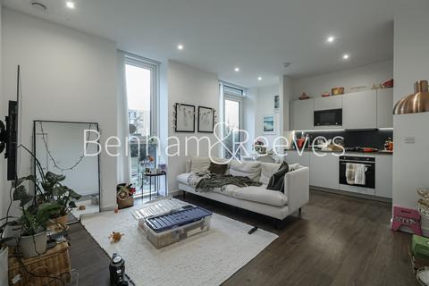 1 bedroom apartment to rent, Coster Avenue, London N4